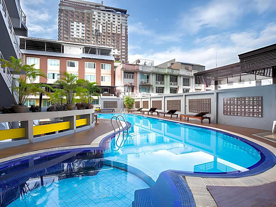 Eastiny Inn Hotel