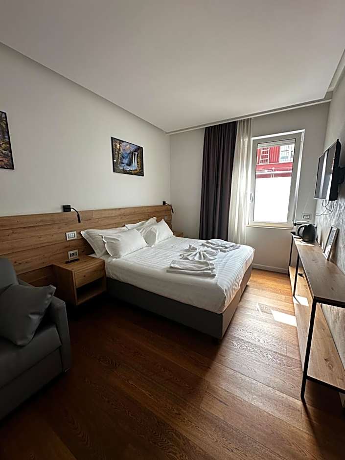 GRANDI 32 Boutique Residence