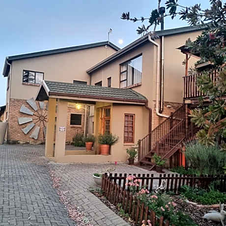 The Fat Mulberry Guest Farm