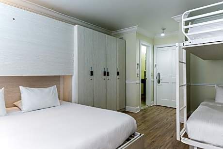 Private Deluxe Room