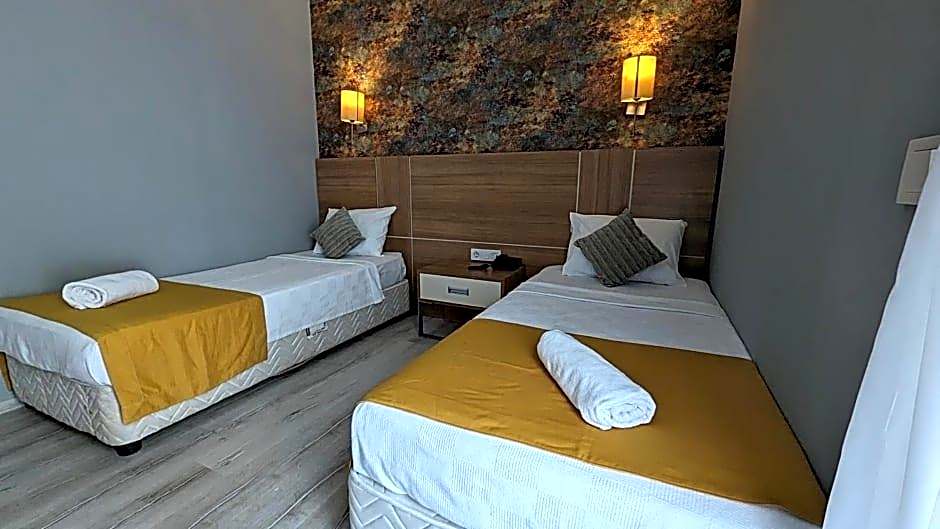 Ramona Lara Hotel