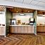 Fairfield by Marriott Inn & Suites San Francisco Airport Oyster Point Area