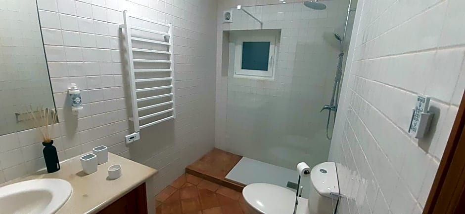 ApraHouseLoule Guesthouse