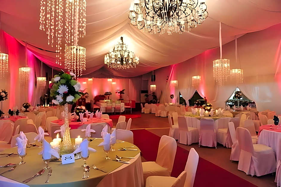 Montebello Villa Hotel