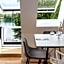 Lake House Plon
