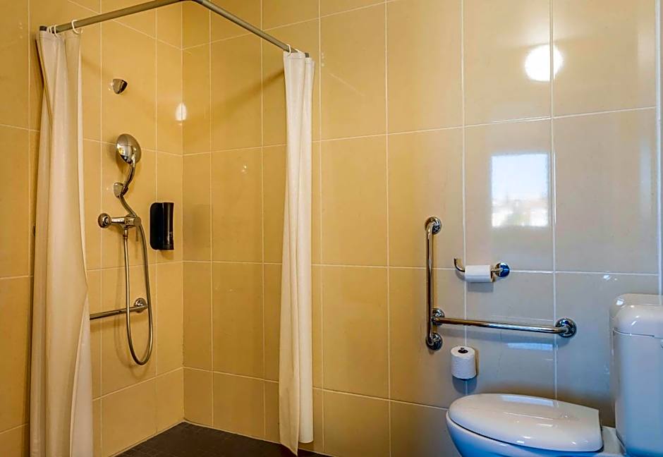 B&B HOTEL Martigues Port-de-Bouc