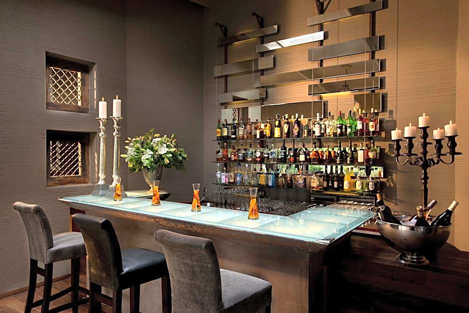 Hunters Country House