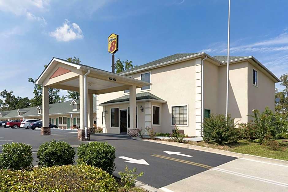 Super 8 by Wyndham Chatsworth/Dalton