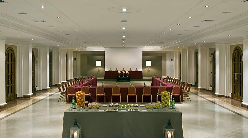 Ambasciatori Place Hotel