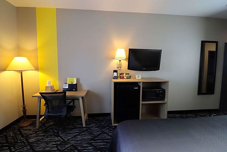 Super 8 by Wyndham Perryville