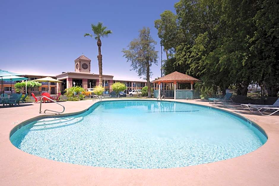 Howard Johnson by Wyndham Yuma