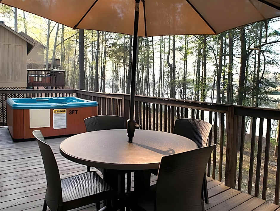Lanier Islands Legacy Lodge