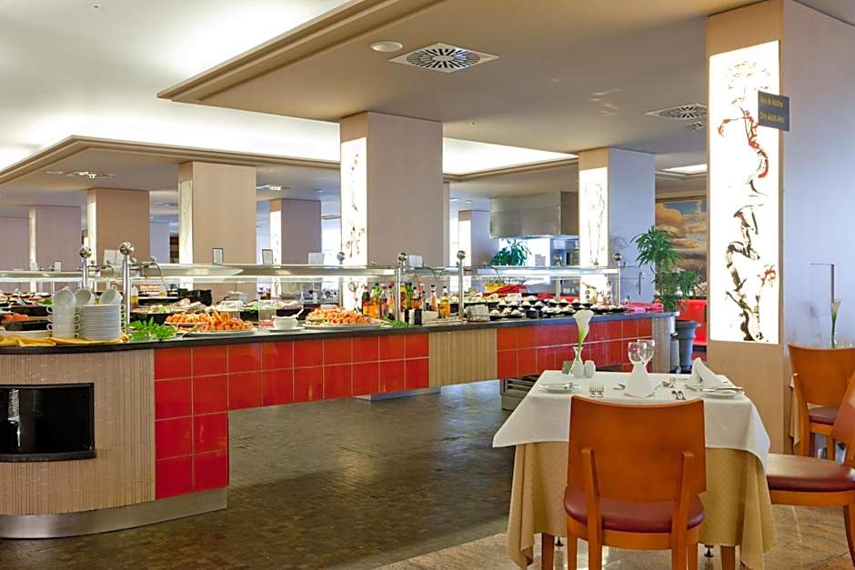 Adrián Hoteles Roca Nivaria