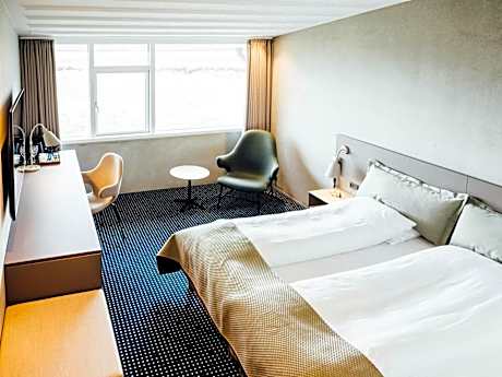 Deluxe Room with Sea View