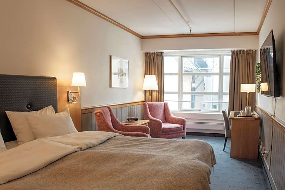 Home Hotel With