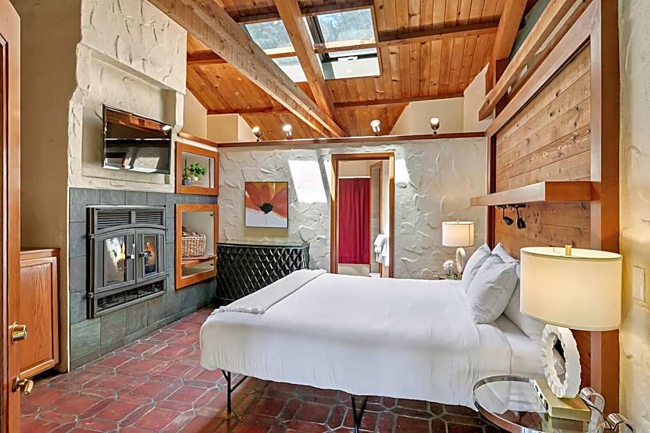 Sonoma Coast Villa and Spa