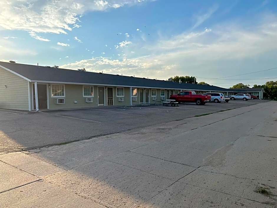 Economy Inn McCook