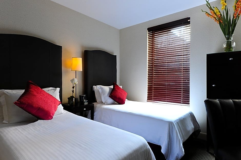 Washington Jefferson at Times Square