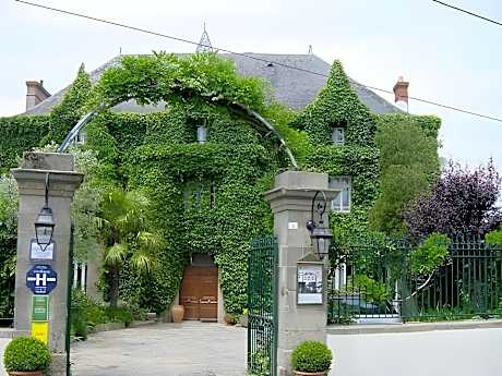 Hotel De La Barbacane