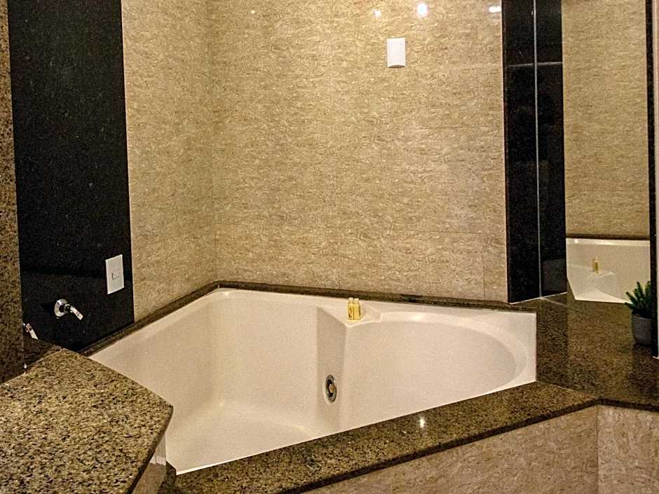 Continental Inn Hotel