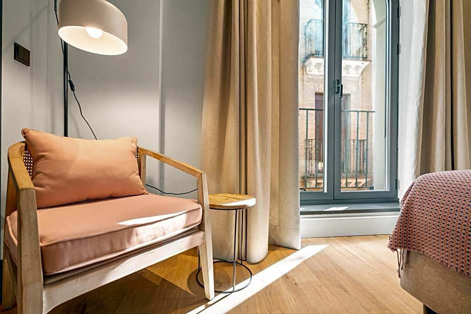 Casa Alhaja by Shiadu