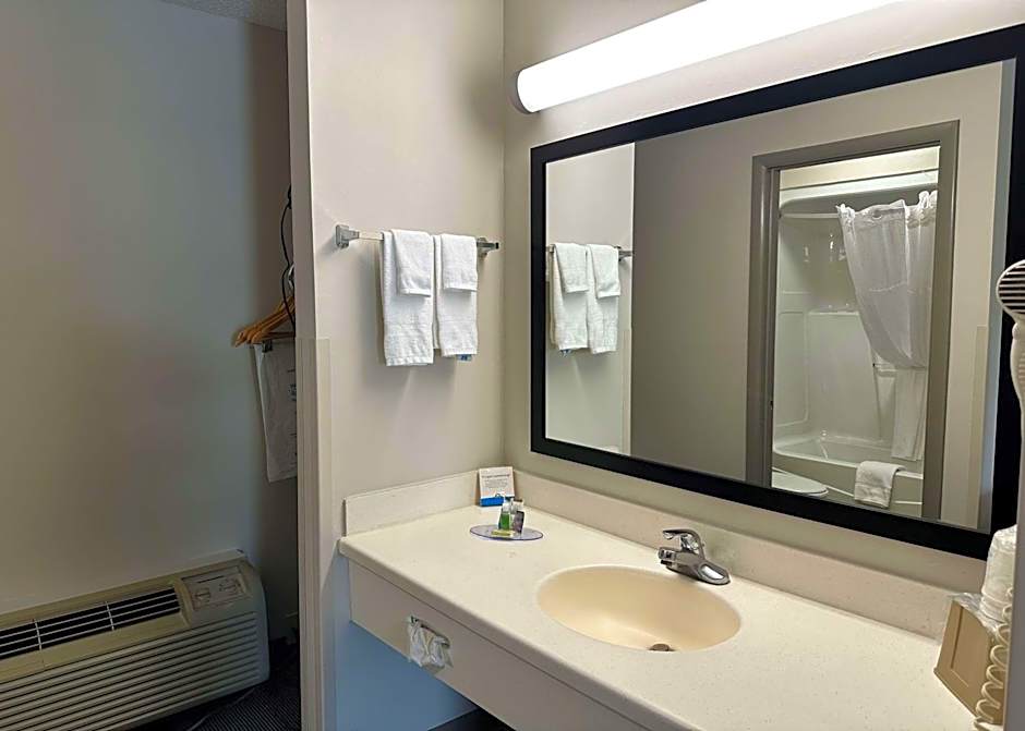 Days Inn by Wyndham Valdosta I-75