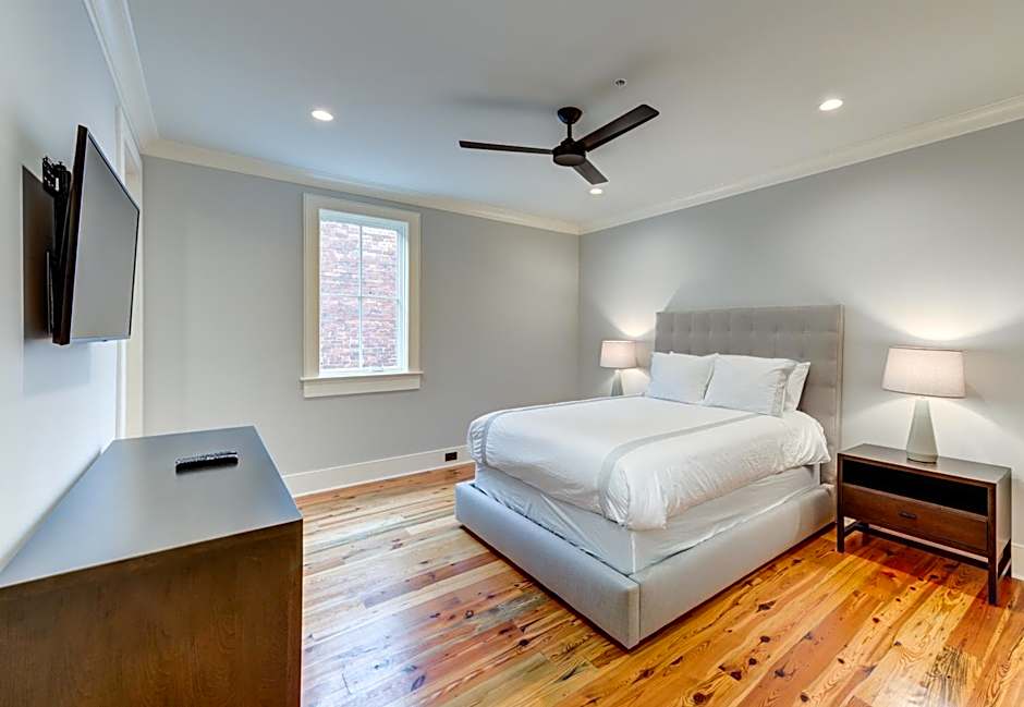 The Quarters on King