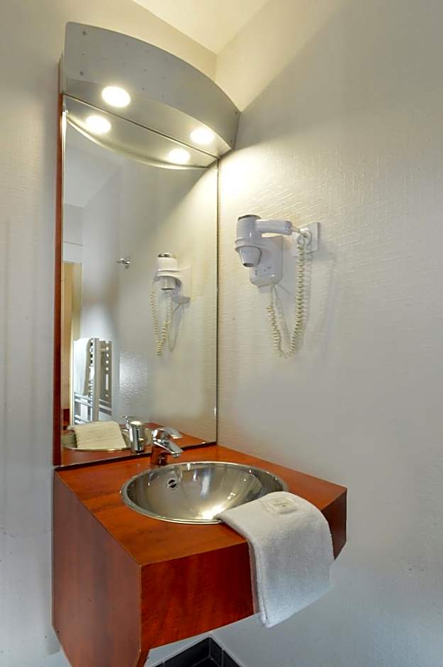 Brit Hotel Orléans St Jean de Braye - L'Antarès