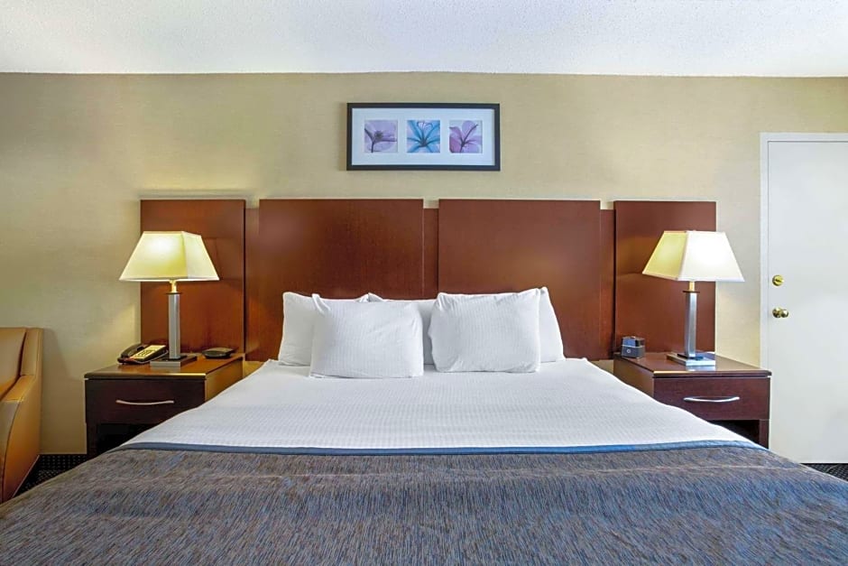 La Quinta by Wyndham Manchester