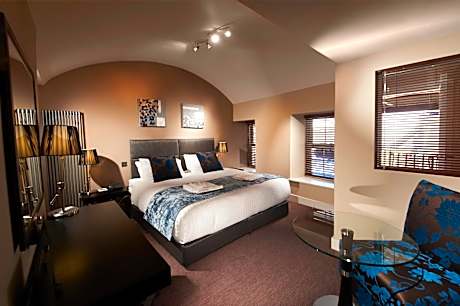 Superior Deluxe Double or Twin Room