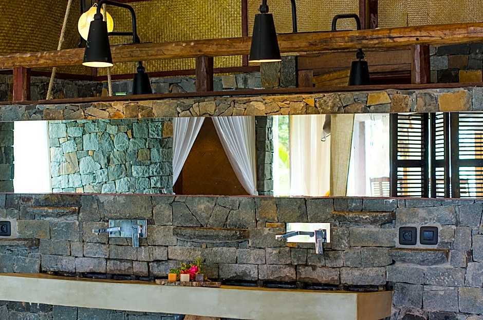 Princesse Bora Lodge & Spa