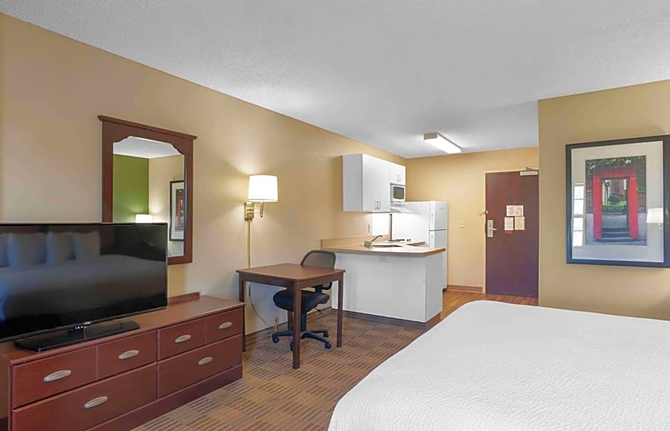 Extended Stay America Suites - San Rafael - Francisco Blvd. East