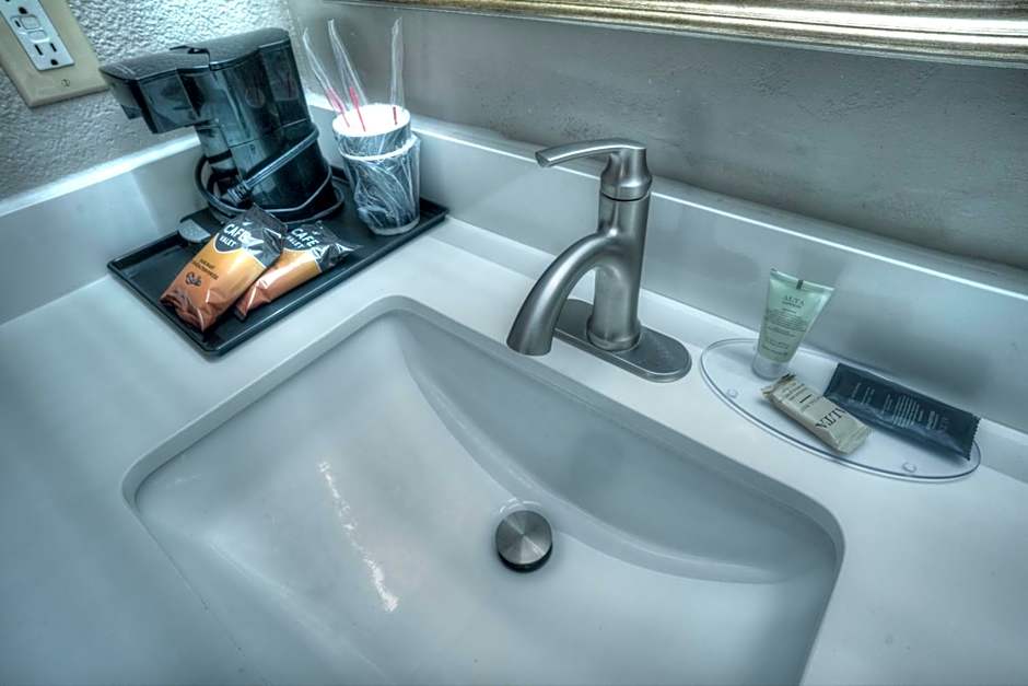 Amerivu Inn & Suites - Helen - Downtown
