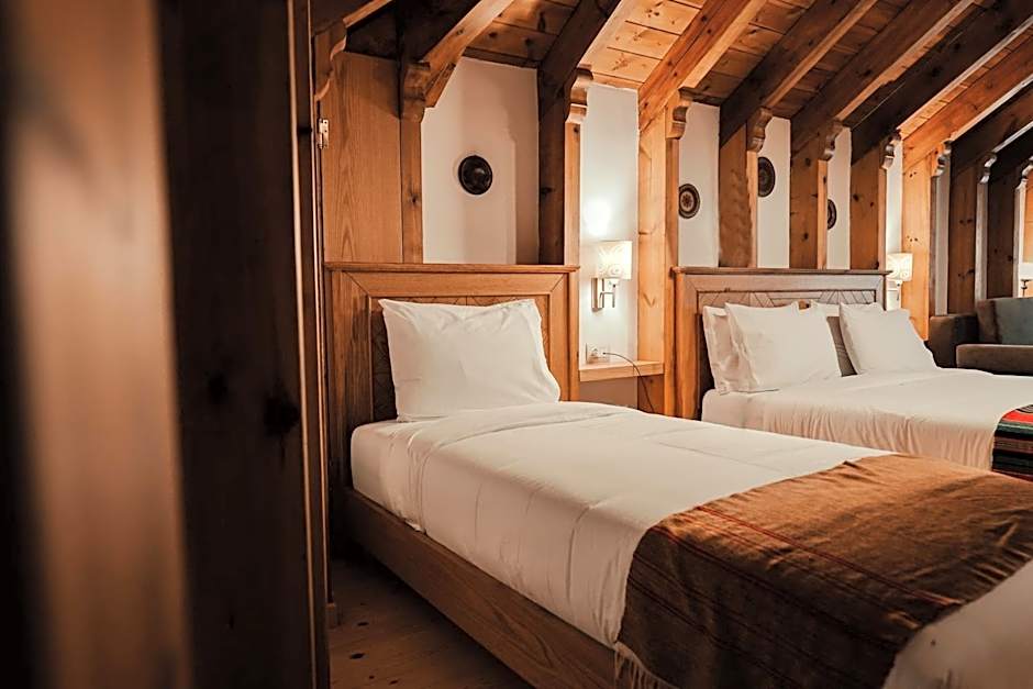 Hotel Argjiro
