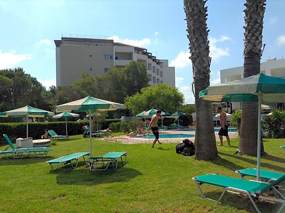 Pylea Beach Hotel