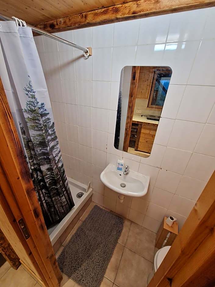 Alpine 1 bed Chalet with beautiful views