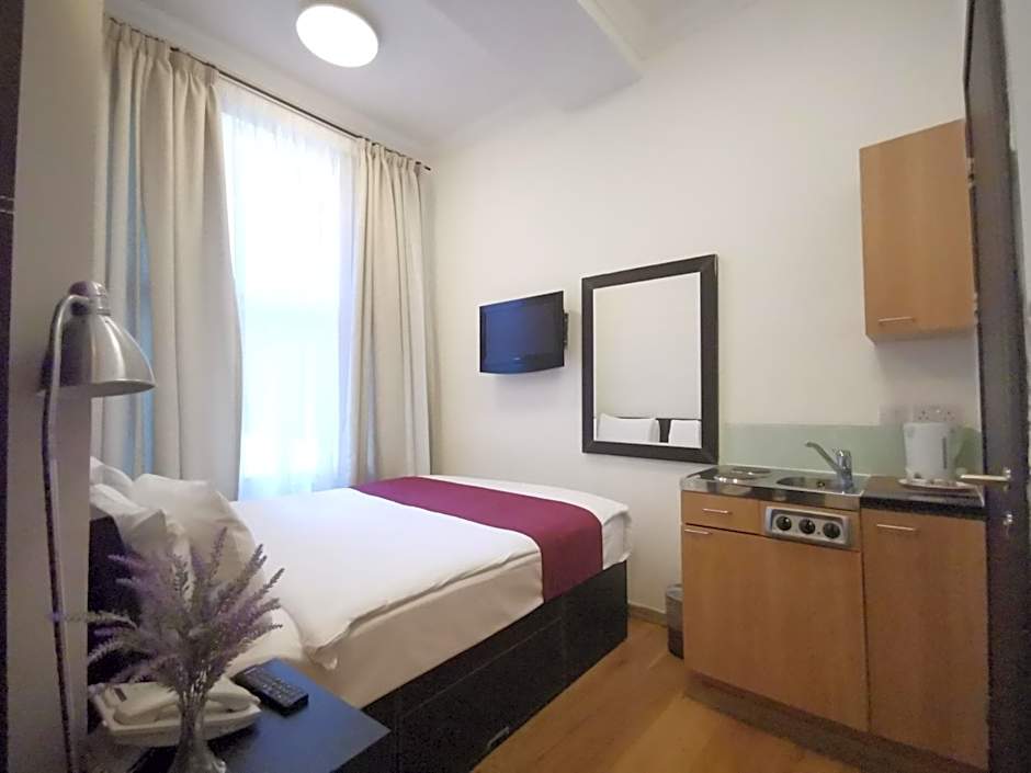 The Royal Chulan Hyde Park Hotel