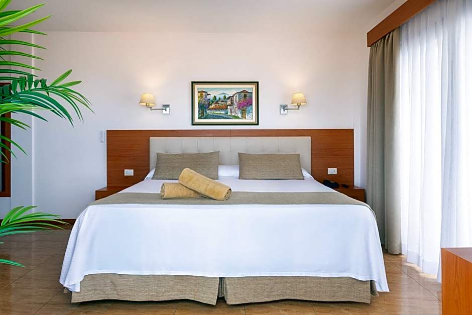 Hotel Don Manolito