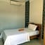 OYO Flagship 90756 Melasti Hills Room & Cafe
