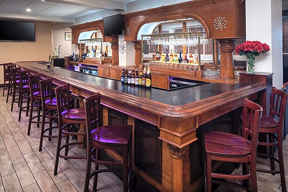 Wyndham Tucson Airport & Conference Center