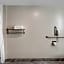 Days Inn & Suites by Wyndham Niagara Falls/Buffalo