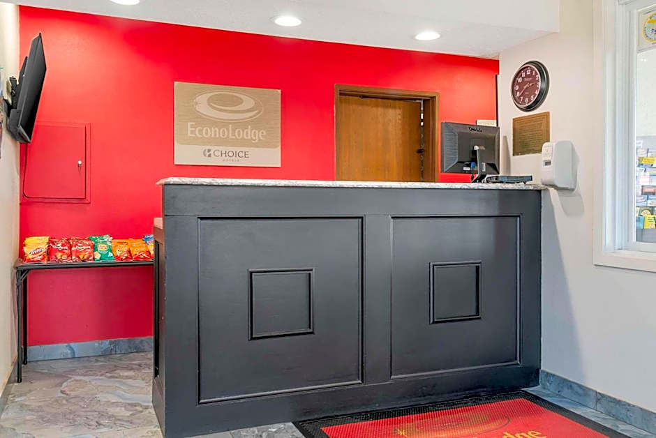 Econo Lodge Traverse City South