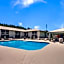 Clarion Pointe Marshall