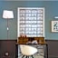 Hotel Magenta 38 by Happyculture
