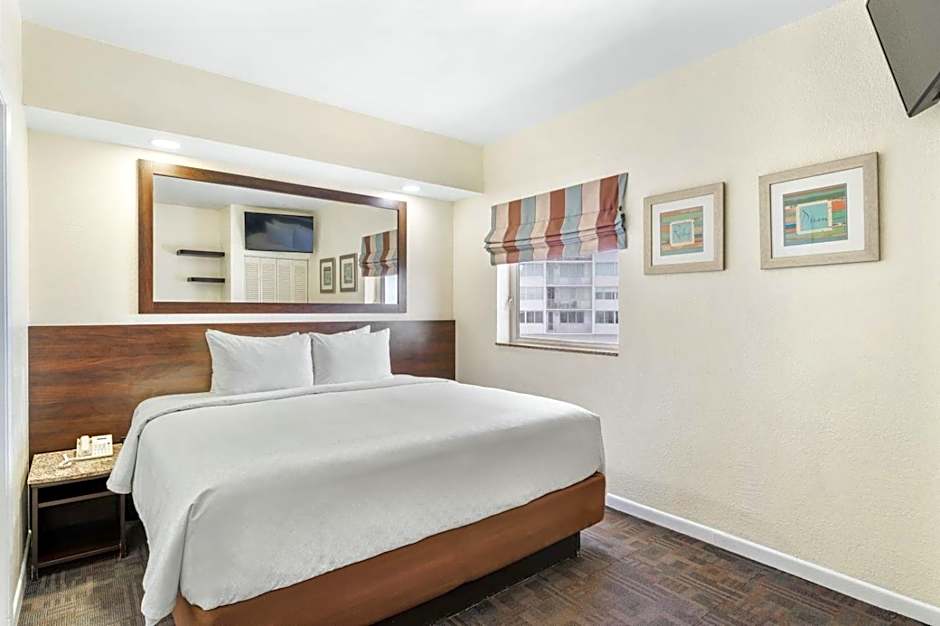 Crystal Beach Suites Miami Oceanfront Hotel