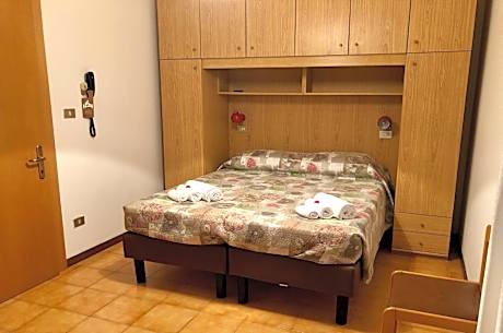 Economy Double or Twin Room