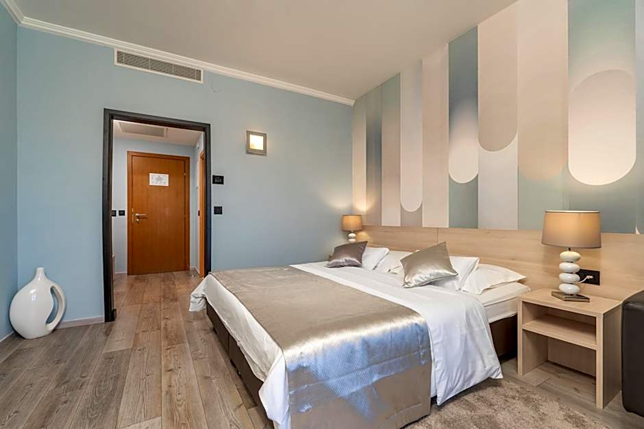 Berkeley Hotel & Day Spa