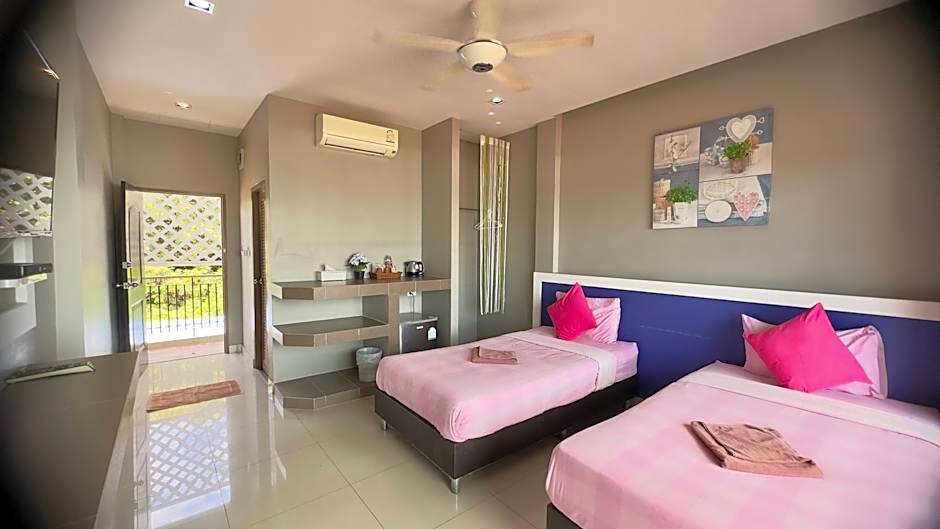 Bee Orchid Pool Villa