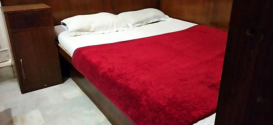 Mahesh Hotel – Delhi, NY