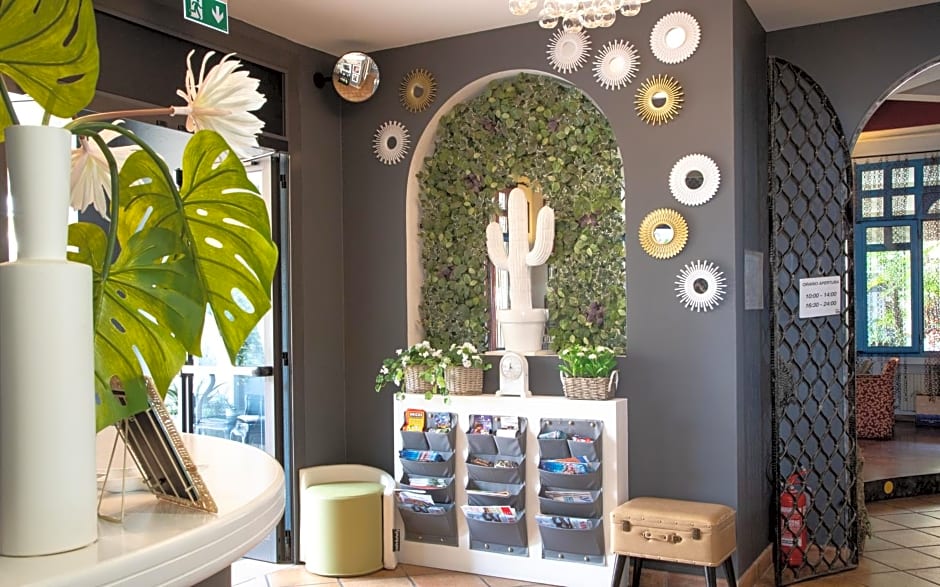 Regina Urban Beach Hotel